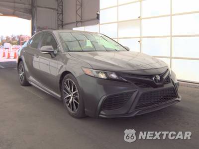 2024 Toyota Camry SE - zdjęcie 4 z 38 - miniatura