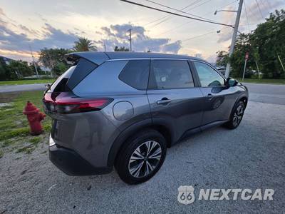 2023 Nissan Rogue SV - zdjęcie 4 z 9 - miniatura