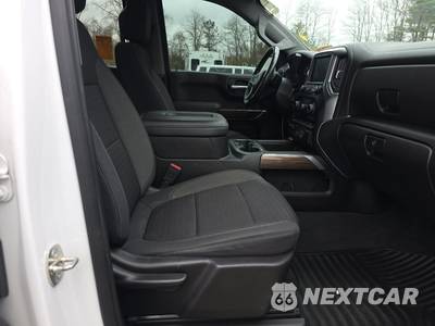 2020 Chevrolet Silverado 1500 RST Crew Cab Short Bed 1SP - zdjęcie 8 z 17 - miniatura