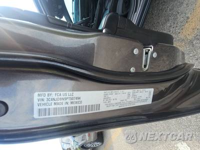 2023 Jeep Compass Altitude - zdjęcie 14 z 26 - miniatura