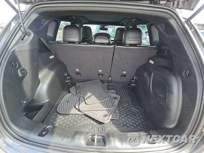 2023 Jeep Compass Altitude - zdjęcie 16 z 26 - miniatura