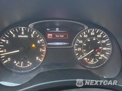 2019 Nissan Pathfinder SV - zdjęcie 9 z 18 - miniatura