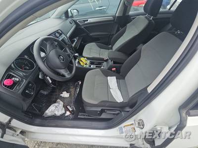 2016 Volkswagen e-Golf SE Hatchback - zdjęcie 7 z 27 - miniatura