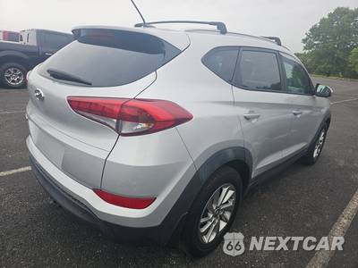2016 Hyundai Tucson SE - zdjęcie 4 z 18 - miniatura