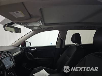 2020 Volkswagen Tiguan SE R-Line Black - zdjęcie 17 z 18 - miniatura
