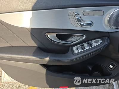 2018 Mercedes-Benz C 300 4MATIC Sedan - zdjęcie 9 z 22 - miniatura