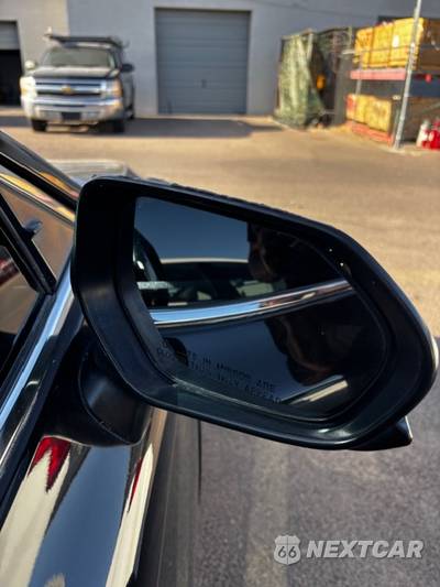 2019 Toyota Camry SE - zdjęcie 9 z 16 - miniatura