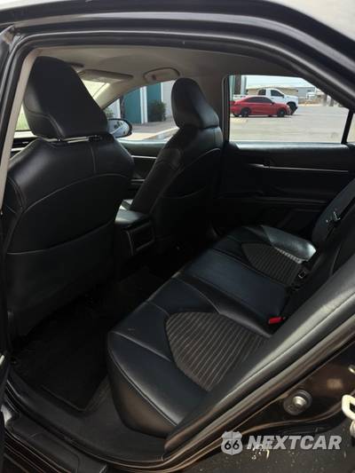 2019 Toyota Camry SE - zdjęcie 8 z 16 - miniatura