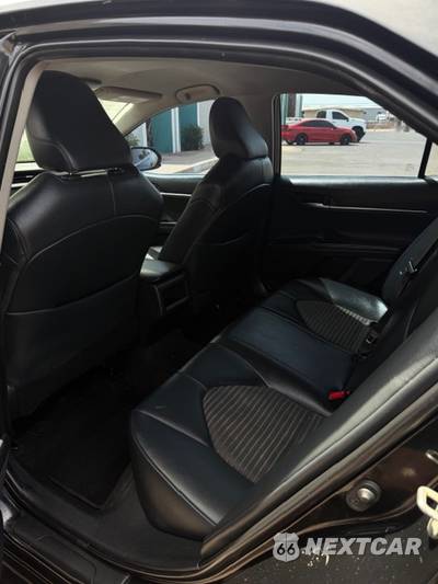 2019 Toyota Camry SE - zdjęcie 13 z 16 - miniatura