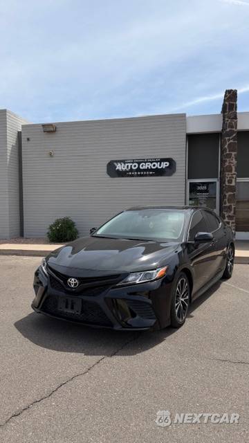 2019 Toyota Camry SE - zdjęcie 1 z 16 - miniatura