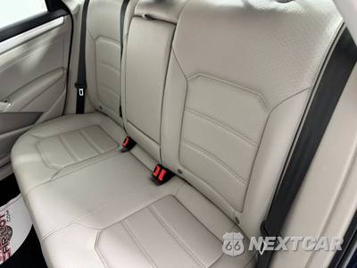 2019 Volkswagen Passat Wolfsburg - zdjęcie 36 z 47 - miniatura