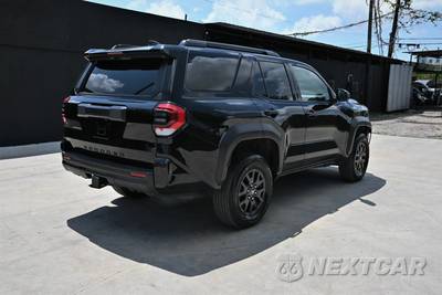 2025 Toyota 4Runner SR5 - zdjęcie 5 z 22 - miniatura