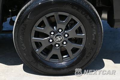 2025 Toyota 4Runner SR5 - zdjęcie 9 z 22 - miniatura