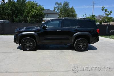 2025 Toyota 4Runner SR5 - zdjęcie 7 z 22 - miniatura