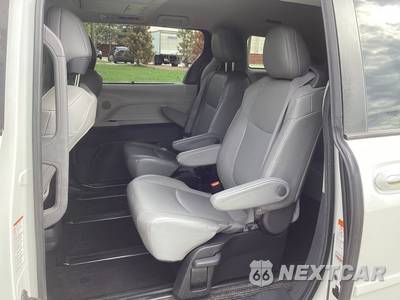 2022 Toyota Sienna XLE 7-Passenger 120.5" WB - zdjęcie 10 z 20 - miniatura