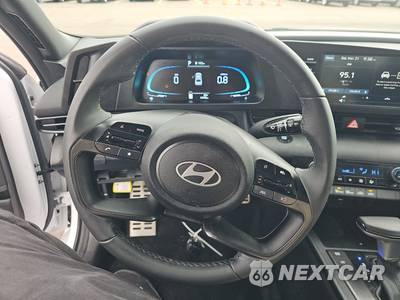 2025 Hyundai Elantra SEL Sport - zdjęcie 16 z 21 - miniatura