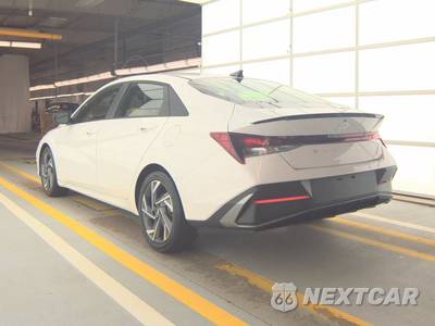 2025 Hyundai Elantra SEL Sport - zdjęcie 2 z 21 - miniatura