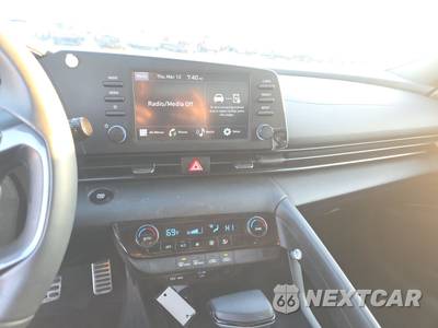 2025 Hyundai Elantra SEL Sport - zdjęcie 6 z 19 - miniatura