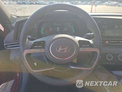 2025 Hyundai Elantra SE - zdjęcie 16 z 19 - miniatura