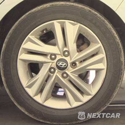 2020 Hyundai Elantra SEL Sedan - zdjęcie 38 z 46 - miniatura