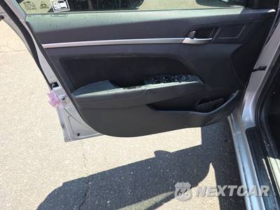 2020 Hyundai Elantra SEL Sedan - zdjęcie 15 z 46 - miniatura