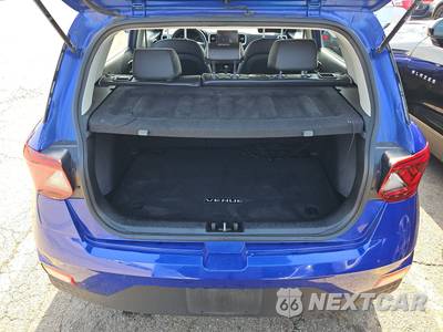 2022 Hyundai Venue Limited - zdjęcie 11 z 20 - miniatura