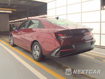 2024 Hyundai Elantra SE - zdjęcie 2 z 23 - miniatura