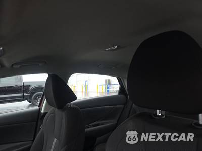 2024 Hyundai Elantra SE - zdjęcie 17 z 23 - miniatura
