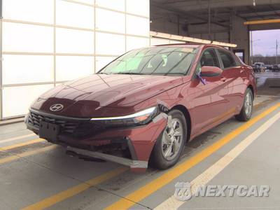2024 Hyundai Elantra SE