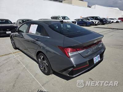 2025 Hyundai Elantra SEL Convenience - zdjęcie 11 z 19 - miniatura