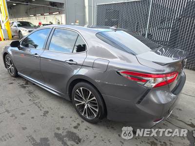 2019 Toyota Camry SE - zdjęcie 6 z 54 - miniatura