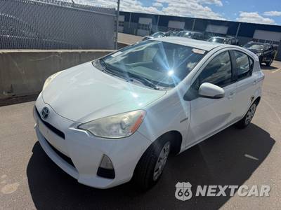 2013 Toyota Prius c Two - zdjęcie 3 z 23 - miniatura