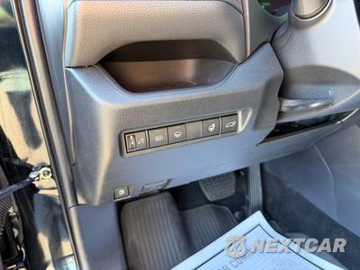 2022 Toyota RAV4 Prime SE - zdjęcie 14 z 30 - miniatura