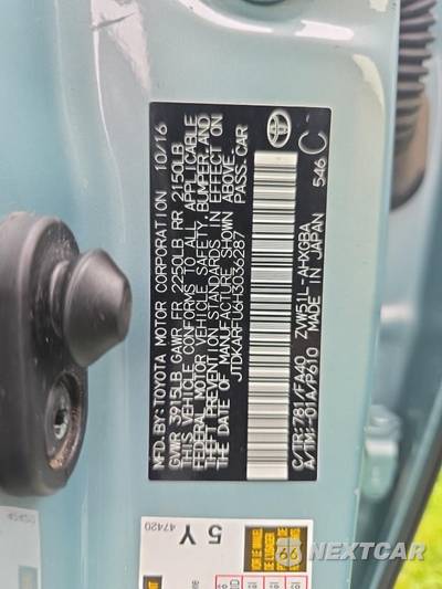 2017 Toyota Prius Three - zdjęcie 11 z 17 - miniatura