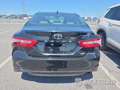 2019 Toyota Camry LE - zdjęcie 5 z 43 - miniatura