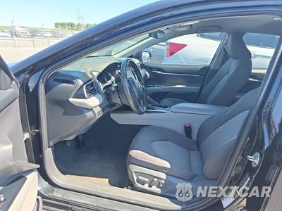 2019 Toyota Camry LE - zdjęcie 7 z 43 - miniatura