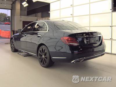 2019 Mercedes-Benz E 450 4MATIC Sedan - zdjęcie 6 z 49 - miniatura