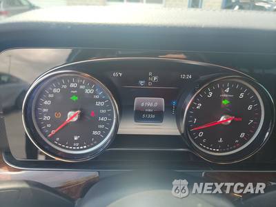 2019 Mercedes-Benz E 450 4MATIC Sedan - zdjęcie 12 z 49 - miniatura