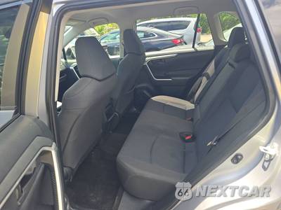 2019 Toyota RAV4 LE - zdjęcie 13 z 24 - miniatura