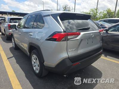 2019 Toyota RAV4 LE - zdjęcie 6 z 24 - miniatura