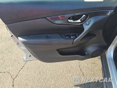 2020 Nissan Rogue SV - zdjęcie 9 z 30 - miniatura