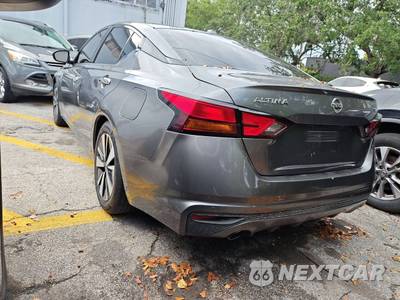 2019 Nissan Altima SL - zdjęcie 5 z 38 - miniatura