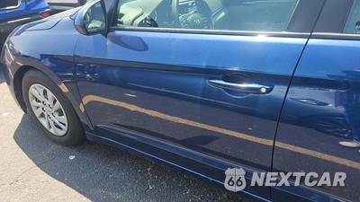 2020 Hyundai Elantra SE Sedan - zdjęcie 19 z 30 - miniatura