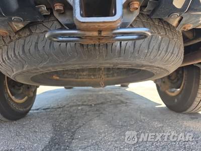 2016 Toyota 4Runner SR5 - zdjęcie 7 z 23 - miniatura