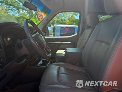 2016 Nissan NV3500 HD Passenger SL 146.1" WB - zdjęcie 13 z 43 - miniatura
