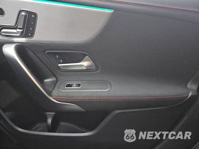 2020 Mercedes-Benz CLA 250 4MATIC - zdjęcie 9 z 19 - miniatura