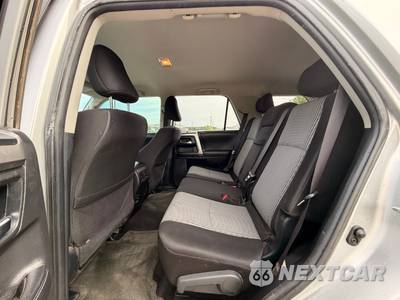 2016 Toyota 4Runner SR5 - zdjęcie 16 z 34 - miniatura