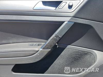 2015 Volkswagen Golf 1.8T S Hatchback - zdjęcie 9 z 26 - miniatura