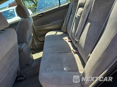 2002 Toyota Camry LE - zdjęcie 16 z 21 - miniatura