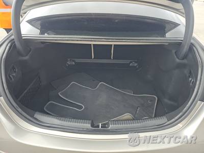 2023 Mercedes-Benz C 300 Sedan - zdjęcie 16 z 19 - miniatura